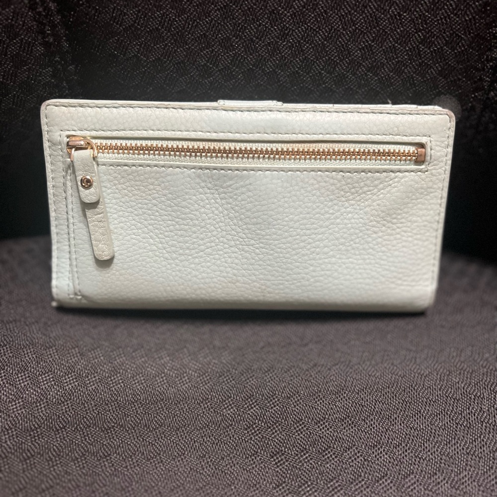 Kate Spade Wallet - Picture 2 of 4